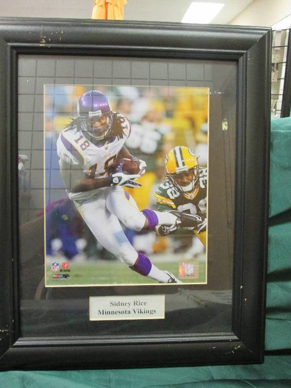 Framed Picture, Sidney Rice #18 Min...