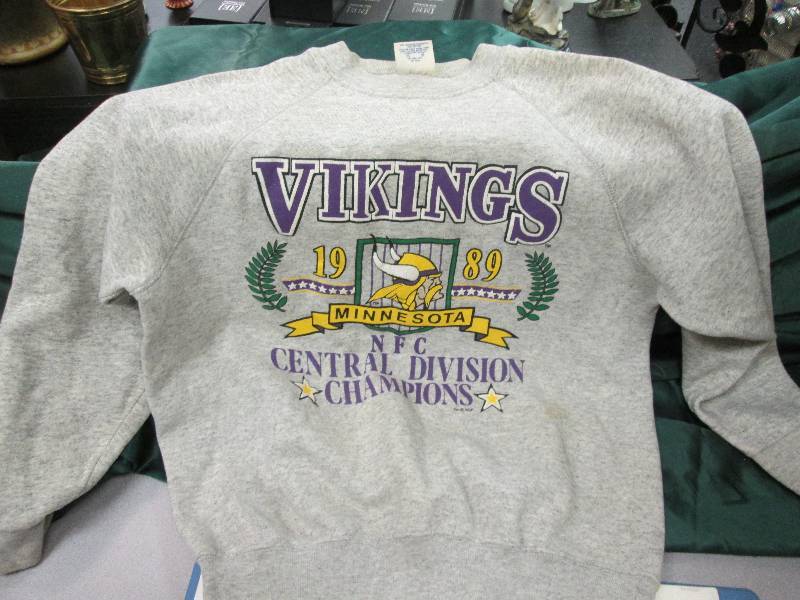 1989 Minnesota Vikings Sweatshirt...
