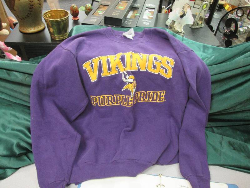 Size Large Minnesota Vikings Sweats...