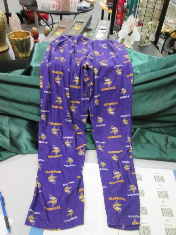 Size Large 14-16 Minnesota Vikings ...
