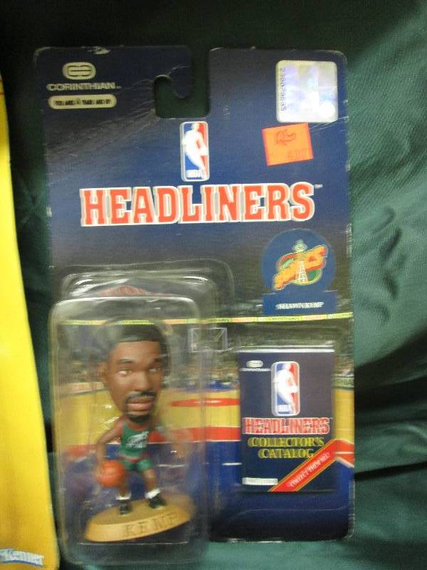 4 Sports Figureines, Christmas Viki...
