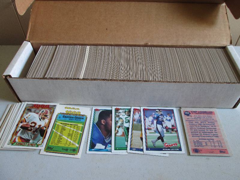 box of 1991 Topps football sports c...