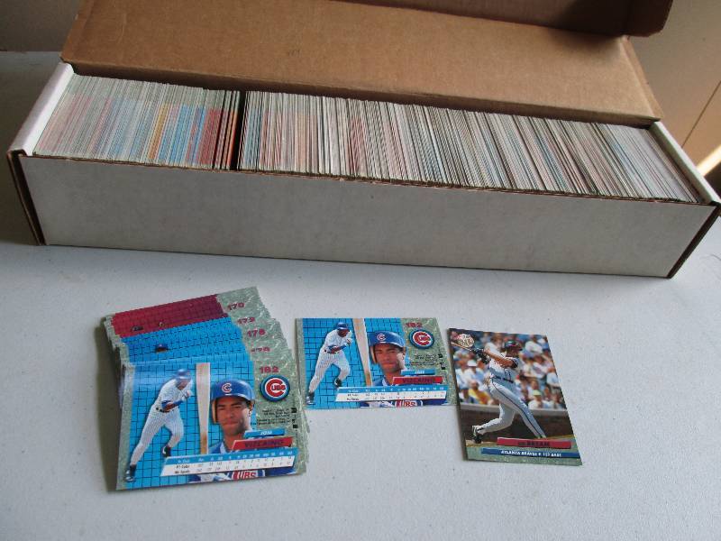 Box of 1992 Fleer ultra baseball sp...