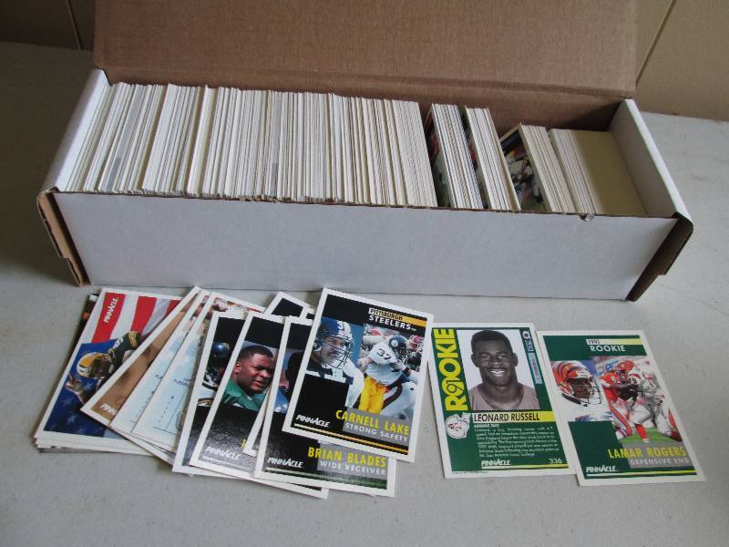 Box of 1992-1993 Upper Deck basketb...