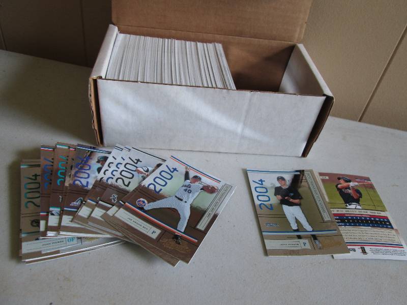 Box of 2004 absolute memorabilia sp...