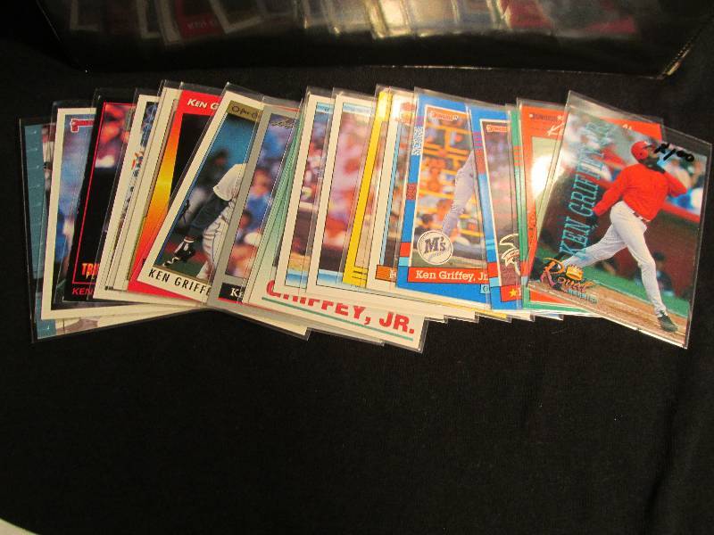 20 Ken Griffey Jr sports cards ...