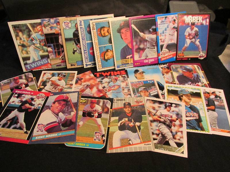 25 Kent Hrbek sports cards ...