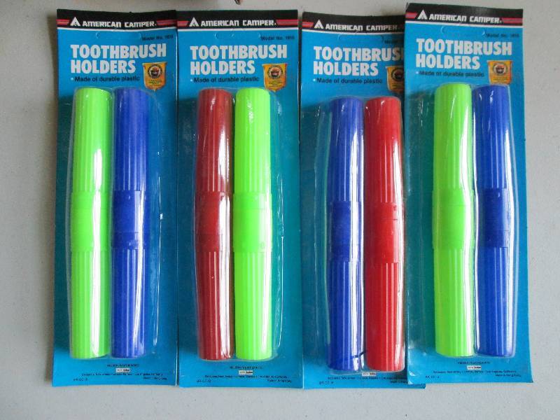 8 new toothbrush holders, green blu...
