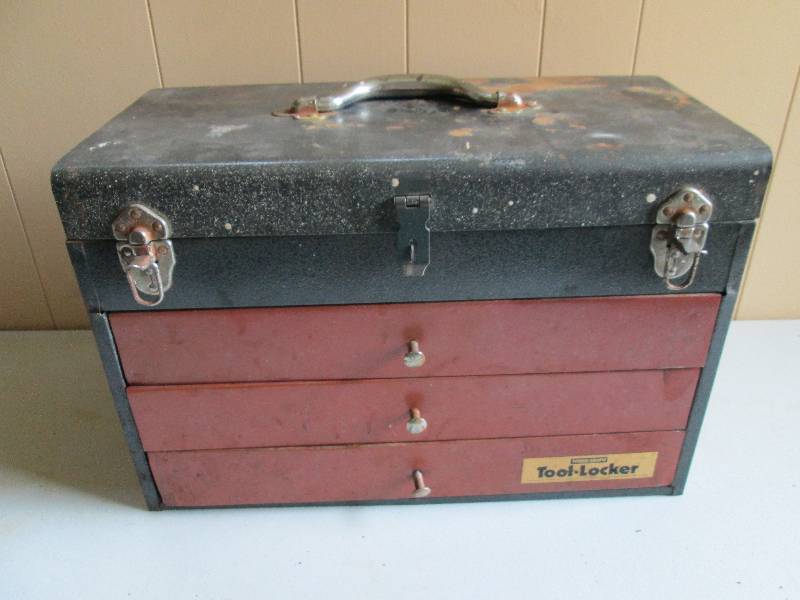 Toolchest, top section has 3 lockin...