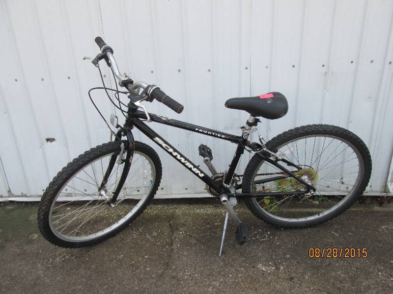 7 Speed Schwinn Frintier Bike, nice...