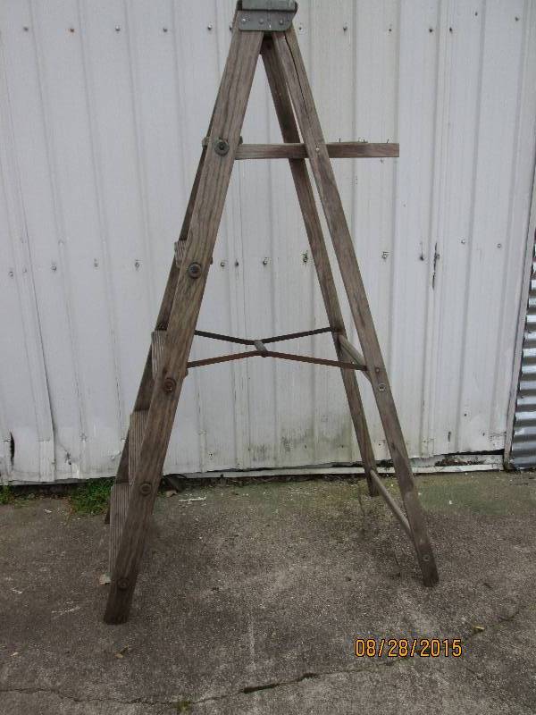Good solid 6 step ladder...