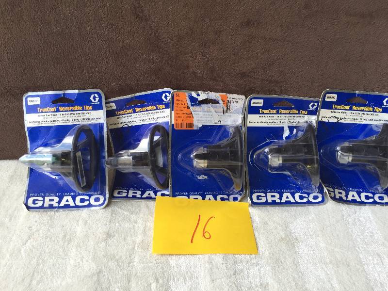 lot 16 image: Lot of Graco Sprayer Tips