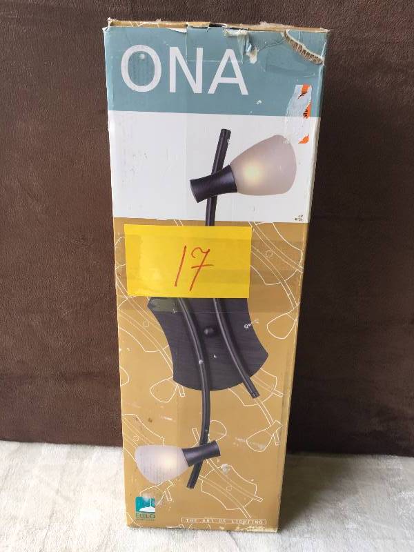 lot 17 image: Ona Light