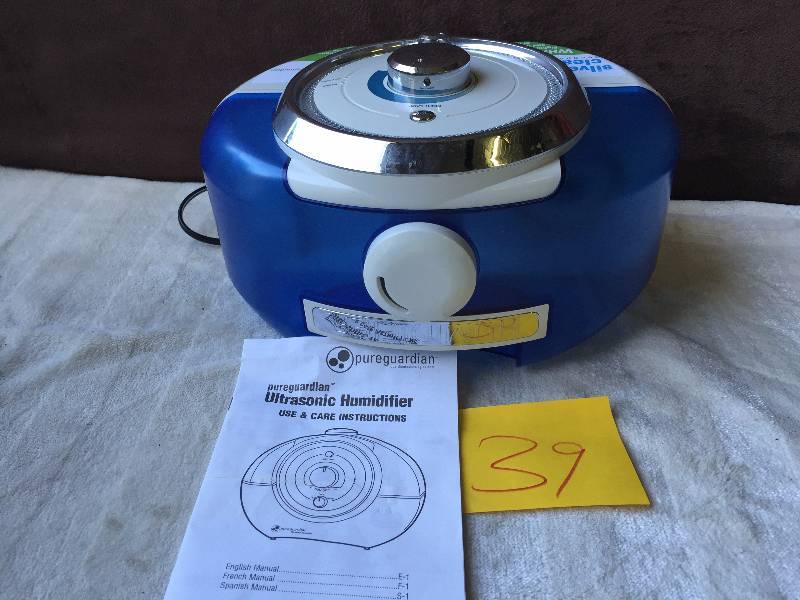 lot 39 image: Pureguardian Ultrasonic Humidifier