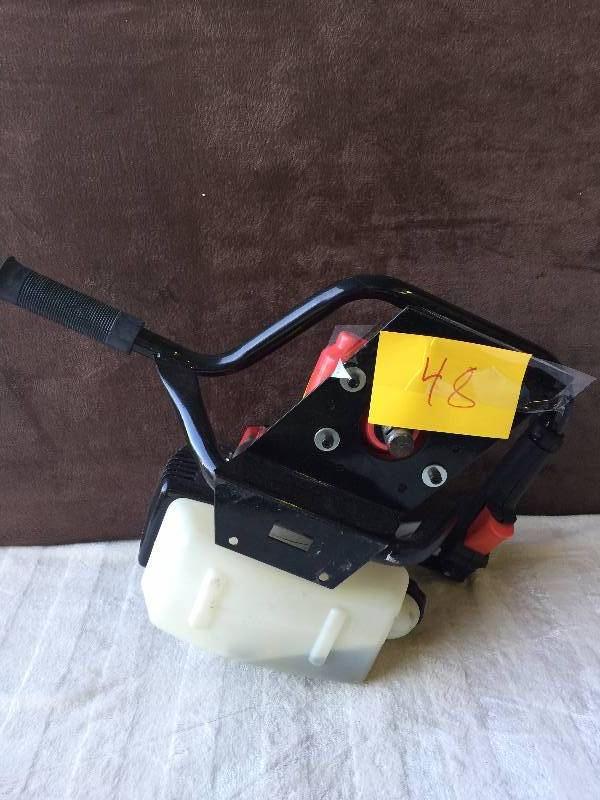 lot 47 image: 1.5 HP Gasoline Auger - Head only no attachment- tested works