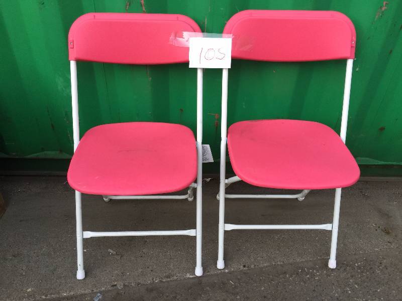 lot 105 image: Lot of 2 Chairs