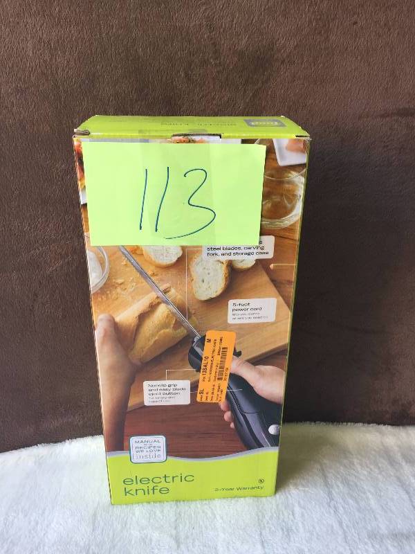lot 113 image: Food Network Electric Knife