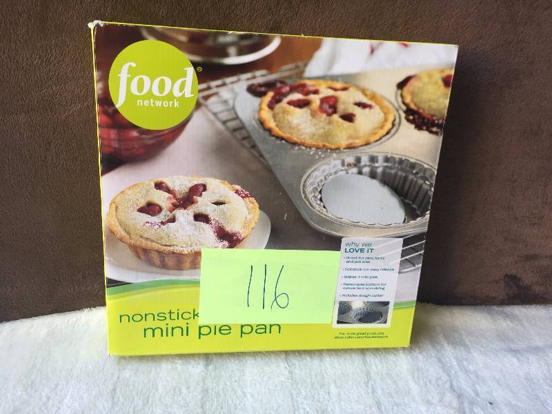 lot 116 image: Non Stik mini Pie Pan