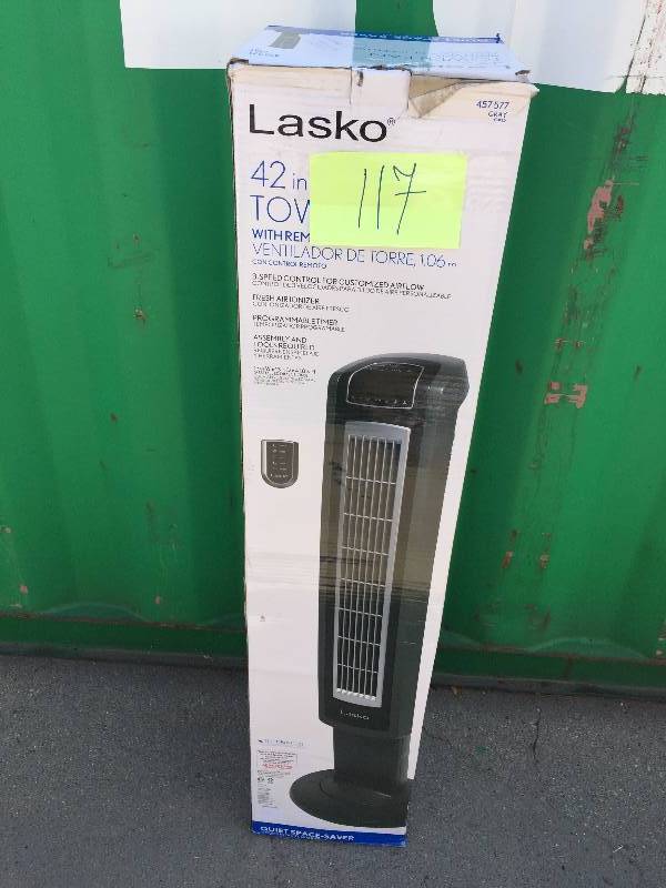 lot 117 image: Lasko 42 Tower Fan