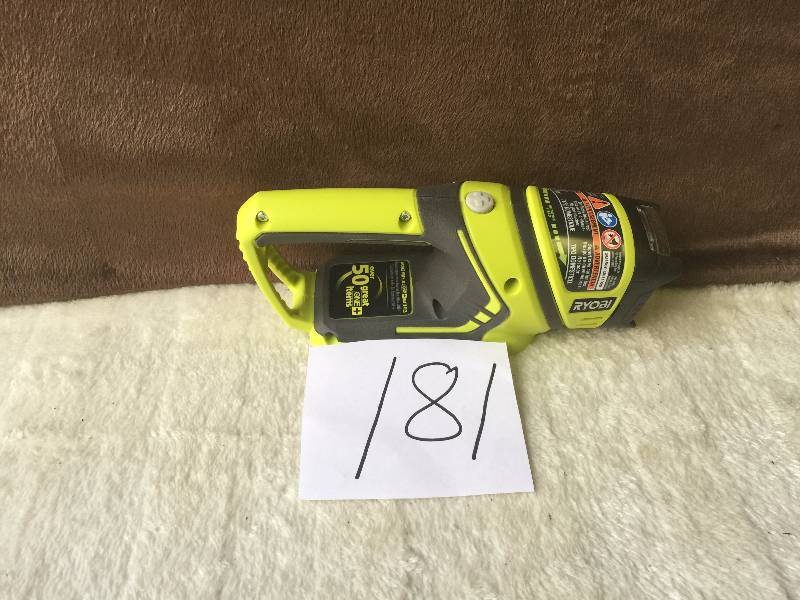 lot 181 image: Ryobi P704 18V lamp - tool only