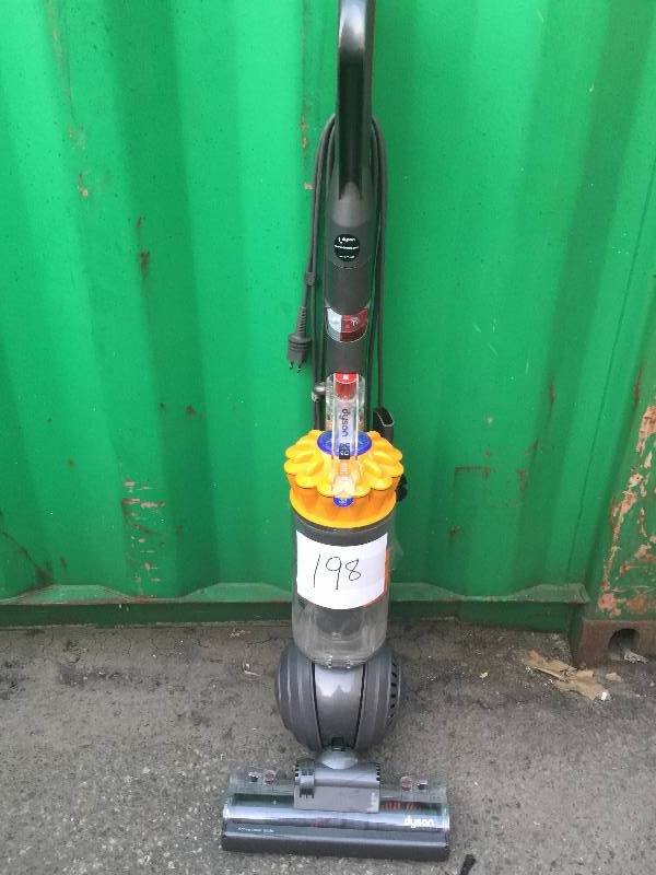lot 198 image: Dyson D40 Vacuum