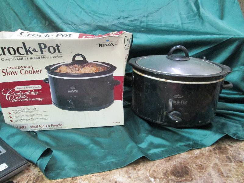 lot 8 image: Crock pot The Original and #1 brand...