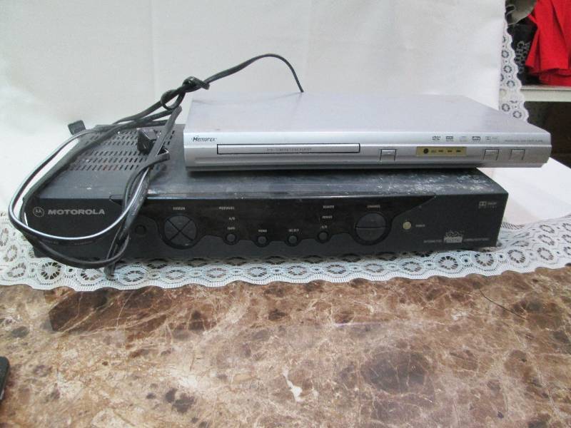 lot 45 image: Motorola interactive digital commun...