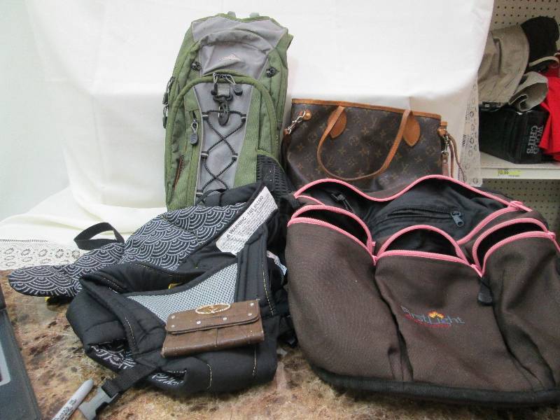 lot 63 image: High sierra back pack, evenflo baby...