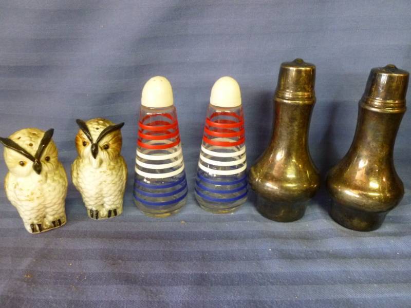 Salt & Pepper Shakers