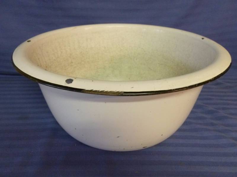 Vintage Wash Basin