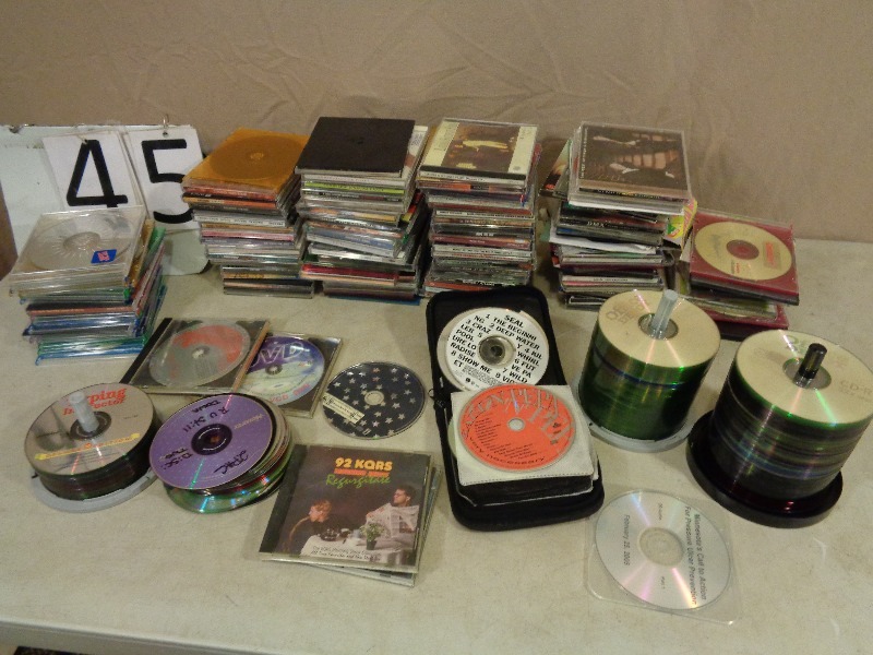 Assorted CDs