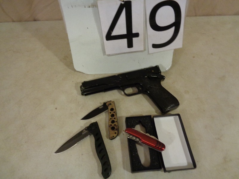 BB Gun and Pocket Knives