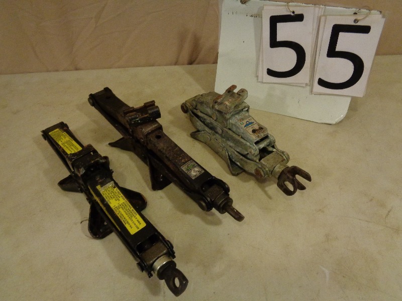 3 Scissor Jacks