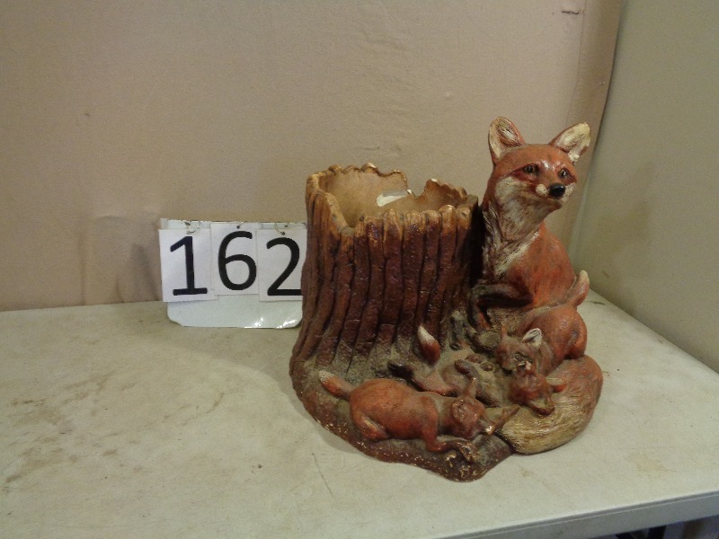 Large Fox Planter