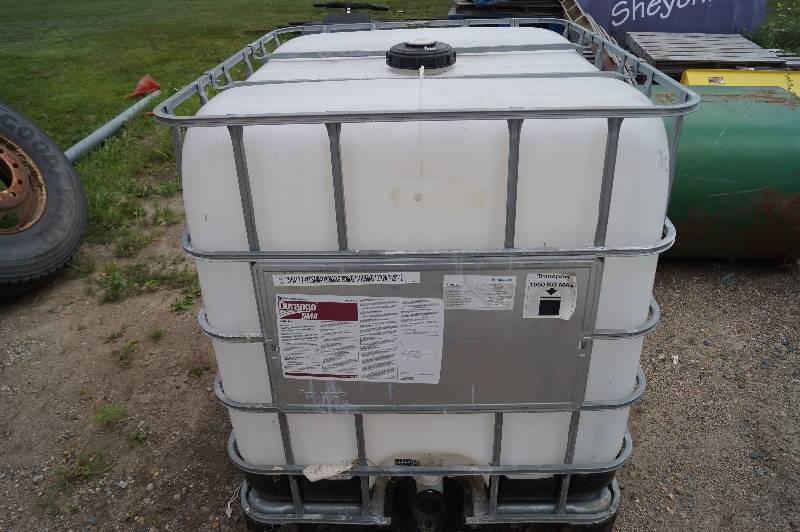 Chemical Tote Tank