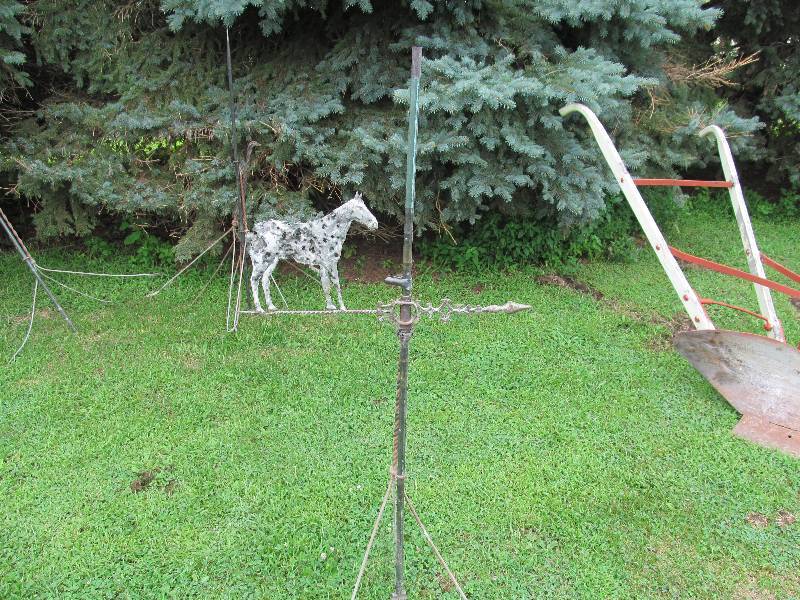lot 18 image: Vintage weather vein