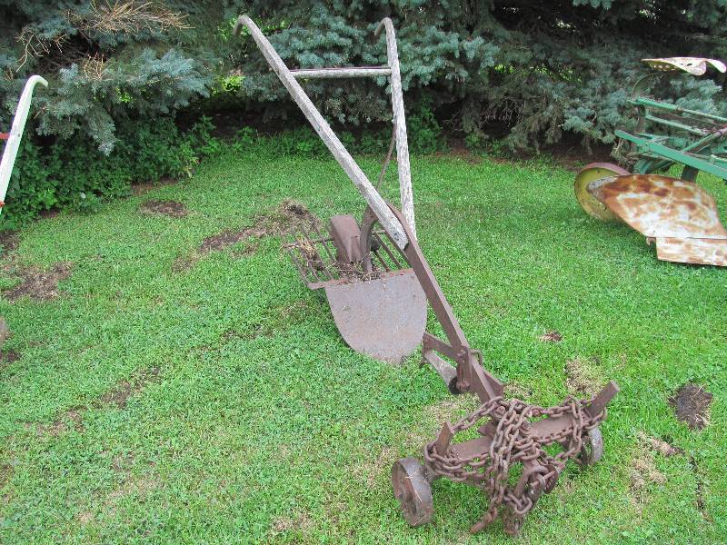Vintage Potato Plow WFT127 Vintage Farm machinery,Vehicles,Rifles