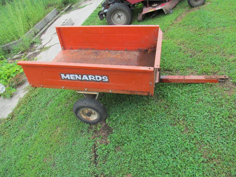 lot 74 image: Garden cart
