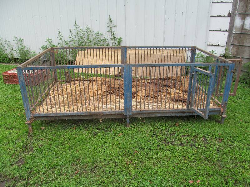 lot 86 image: Pig Nursery