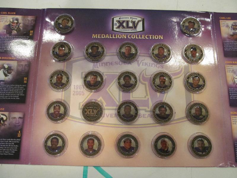 lot 40 image: Mn. Vikings Medallion Collection