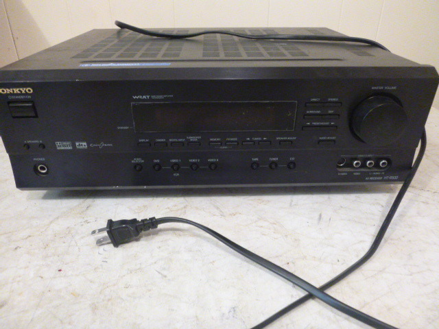 lot 20 image: Onkyo Stereo AV Receiver