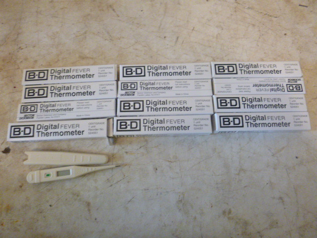 lot 49 image: 15 Becton Dickinson Digital Thermometers