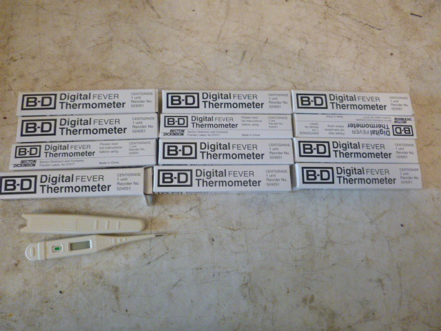 lot 53 image: 19 Becton Dickinson Digital Thermometers