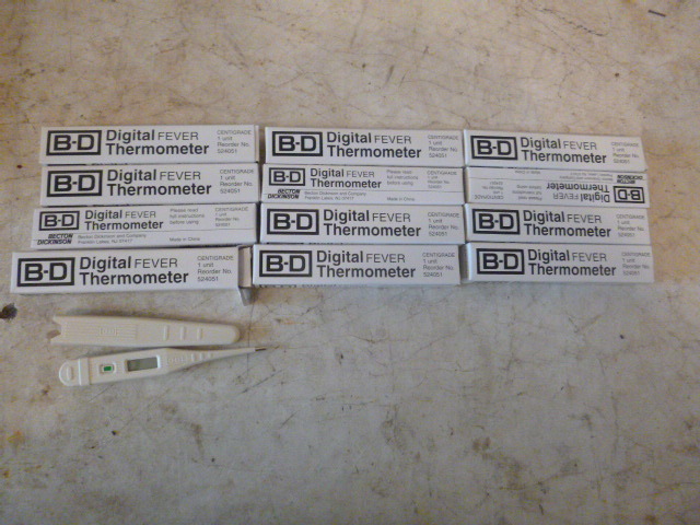 lot 54 image: 20 Becton Dickinson Digital Thermometers