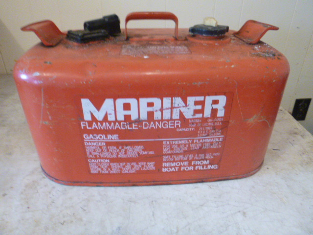 lot 60 image: Mariner Marine Gas Tank