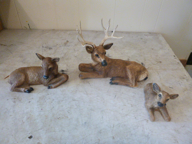 lot 69 image: 3 Deer Figurines