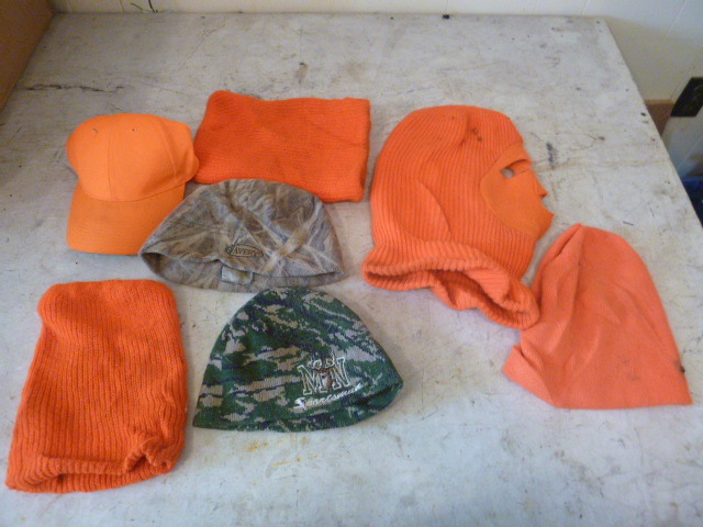 lot 70 image: Miscellaneous Hunting Hats