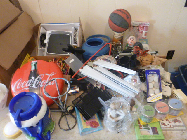 lot 83 image: Miscellaneous Items