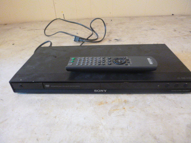 lot 117 image: Sony Progressive Scan DVD Player