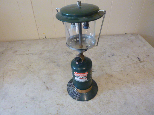 lot 146 image: Coleman Propane Lantern